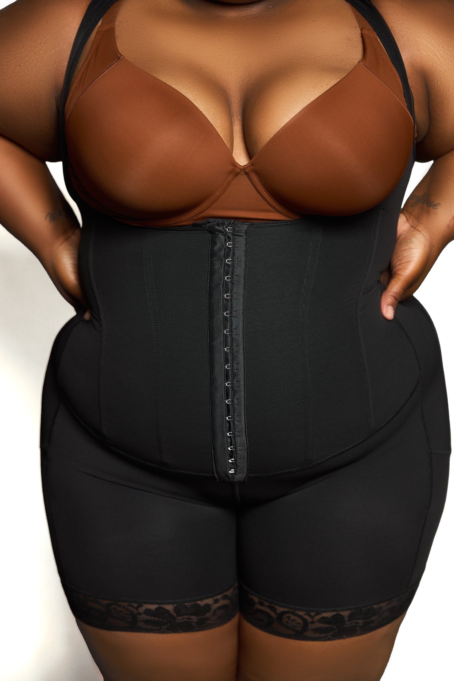 Corset Queen Faja